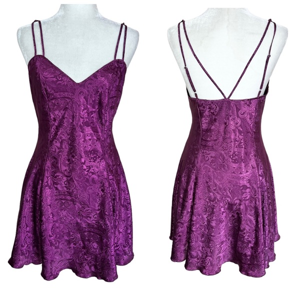Vintage Gold Label Victoria’s Secret Purple Jacquard Slip Dress Size Medium - Picture 16 of 16